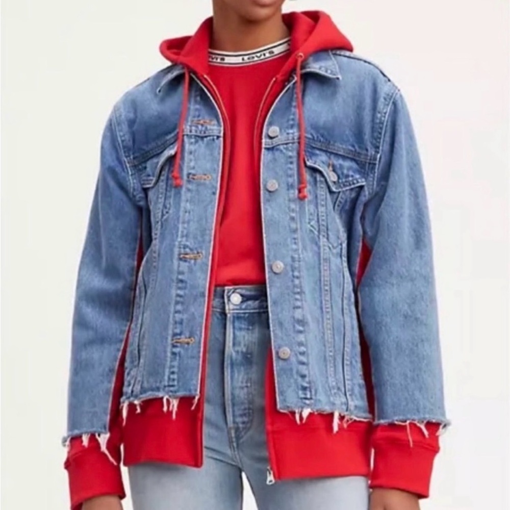 EUC Levi’s szXL Ex-Boyfriend Hybrid Trucker jacket…hooded denim jacket…